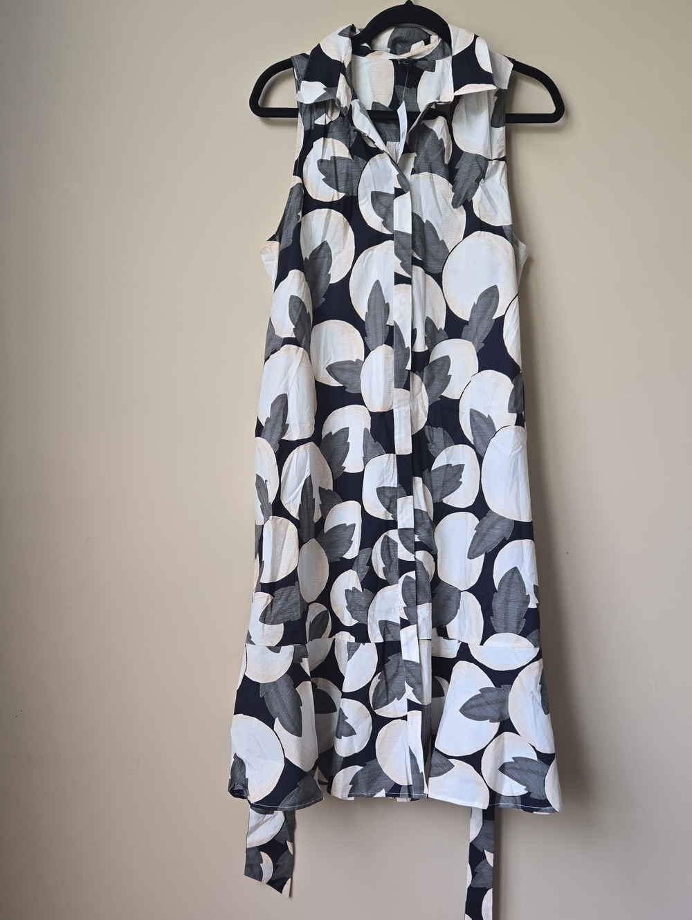 Ann Taylor Black and White Sleeveless Midi Dress